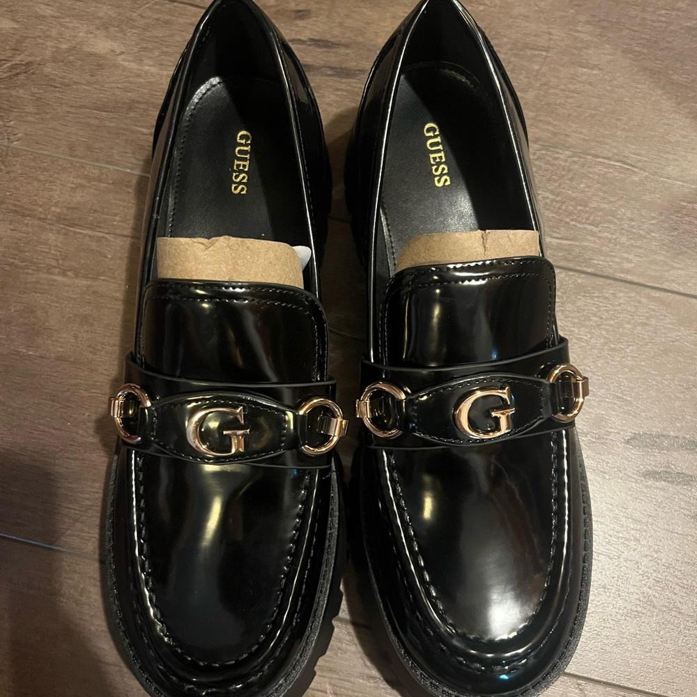 Guess Almost Loafer with Gold Accent - Picture 2 of 7